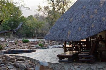 Lodge Bona Intaba Game